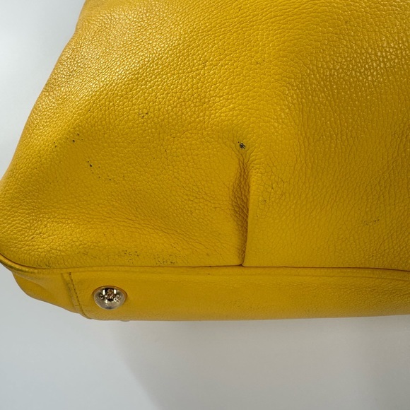 MICHAEL Michael Kors Large Leather Fulton Chain Shoulder Tote (Citrus) - Picture 13 of 16